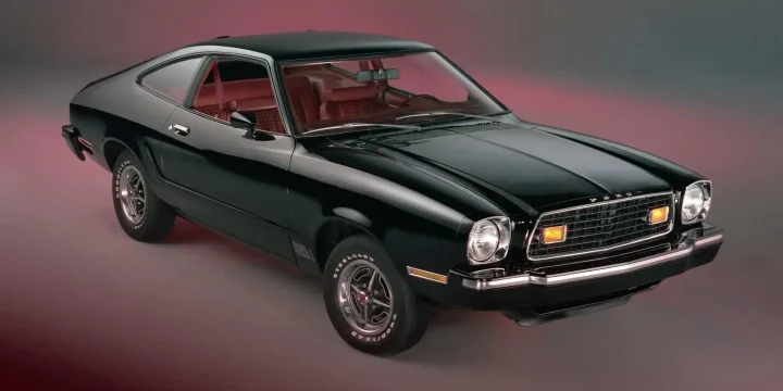 1976 Ford Mustang II 3-door 2.8 V6