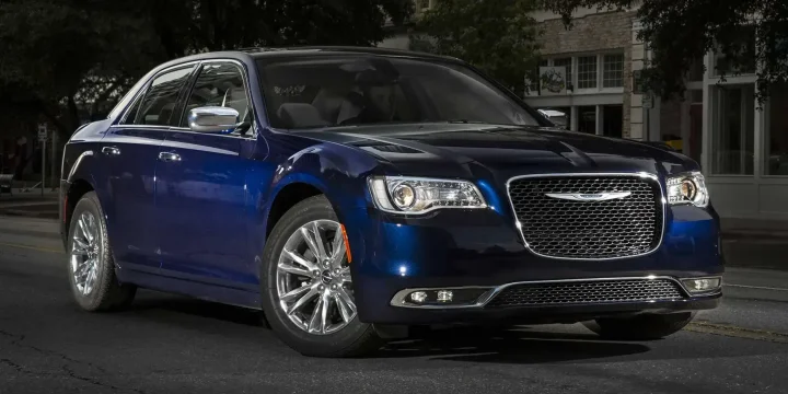 2015 Chrysler 300C 5.7 V8 HEMI Automatic, 8-speed