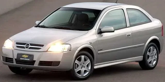 2004 Chevrolet Astra 2.0 FlexPower E85 Manual, 5-speed