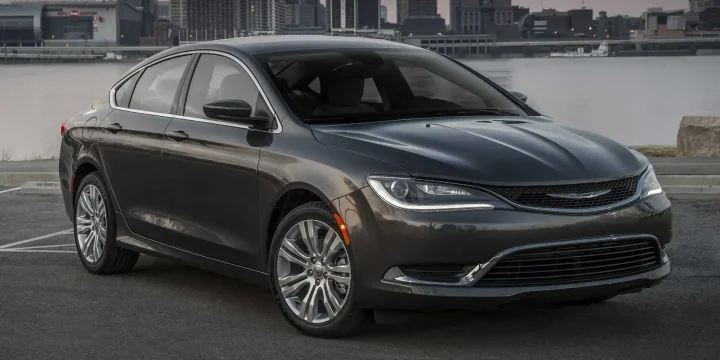 2015 Chrysler 200C 2.4 Tigershark Automatic, 9-speed