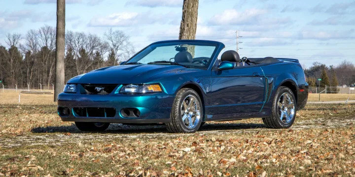 2003 Ford Mustang SVT Cobra Convertible Manual, 6-speed