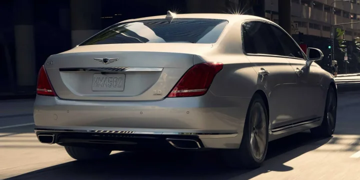 2017 Genesis G90 5.0 V8 GDi Shiftronic, 8-speed
