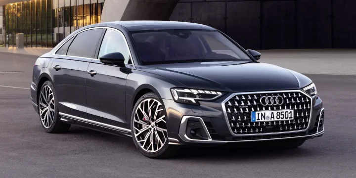 2022 Audi A8 60 TFSI quattro TipTronic, 8-speed