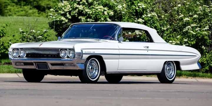 1961 Oldsmobile Super 88 Coupé