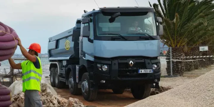 2013 Renault Trucks K480 8x6 Optidriver, 12-speed