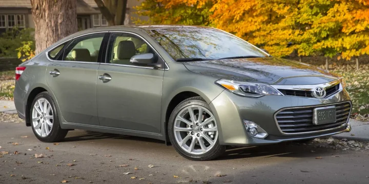 2013 Toyota Avalon generation XX40