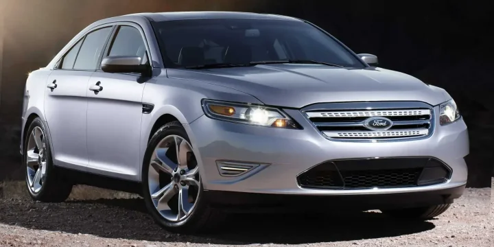2010 Ford Taurus SHO SelectShift, 6-speed