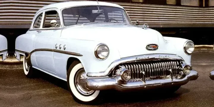 1951 Buick Special Tourback Sedanet 4.3 Manual, 3-speed