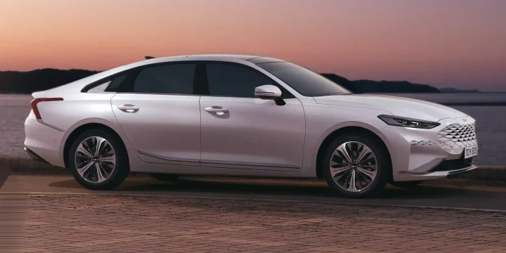 2022 Kia K8 Hybrid