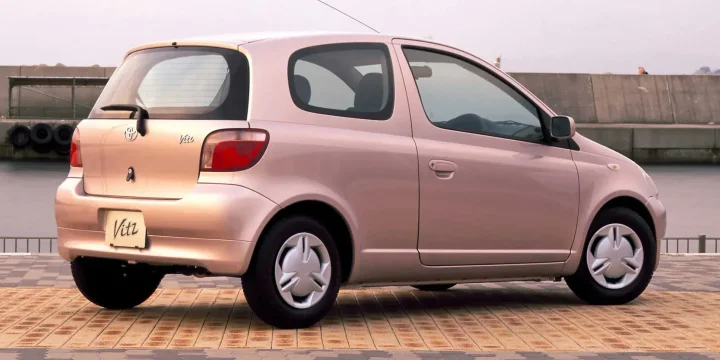 1997 Toyota Vitz generation XP10