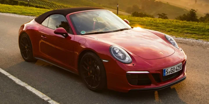 2019 Porsche 911 Carrera GTS Cabriolet