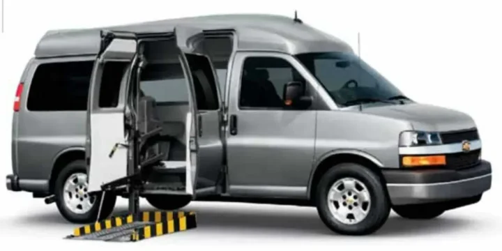 2008 Chevrolet Express G1500 Passenger Van Hydra-Matic, 4-speed