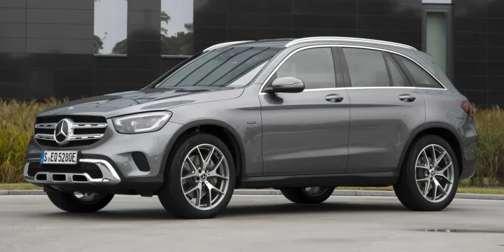 2020 Mercedes-Benz GLC 300 e 4MATIC 9G-Tronic