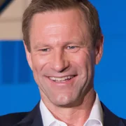 Aaron Eckhart