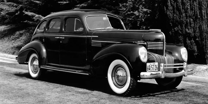 1939 Chrysler New Yorker Sedan 5.3 Manual