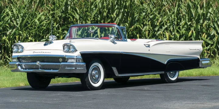 1958 Ford Fairlane 500 Skyliner 5.8 V8