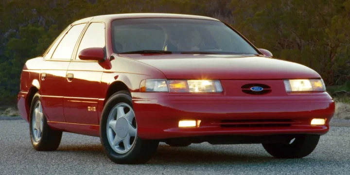 1993 Ford Taurus SHO Automatic, 4-speed