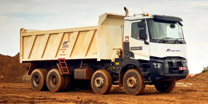 2013 Renault Trucks K440 8x4 Optidriver, 12-speed