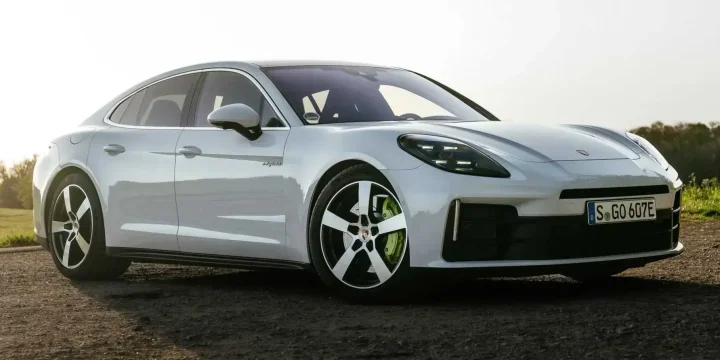 2024 Porsche Panamera 4 E-Hybrid