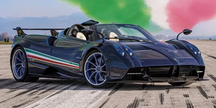 2020 Pagani Huayra Tricolore