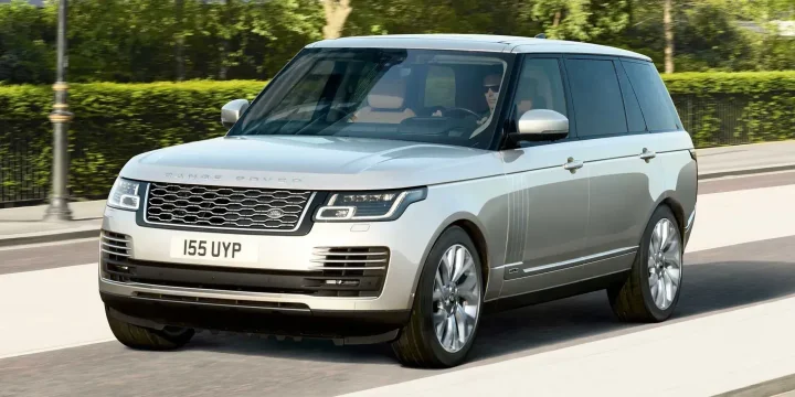 2018 Land Rover Range Rover P400e LWB