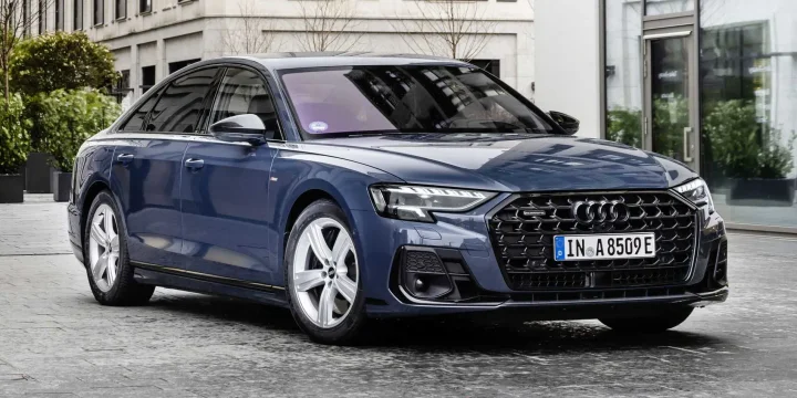 2022 Audi A8 60 TFSI e quattro TipTronic, 8-speed