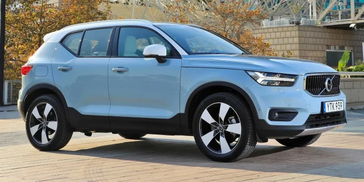 2017 Volvo XC40 (Test Series) generation XZ D4 AWD Geartronic, 8-speed