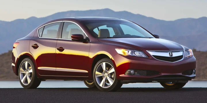 2013 Acura ILX 2.4 i-VTEC Manual, 6-speed