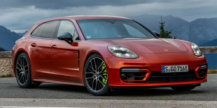 2021 Porsche Panamera 4 E-Hybrid Sport Turismo