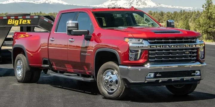 2020 Chevrolet Silverado HD 6.6 V8 Duramax Automatic, 10-speed