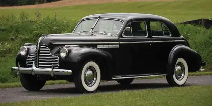 1940 Buick Roadmaster Touring Sedan 5.2 Manual