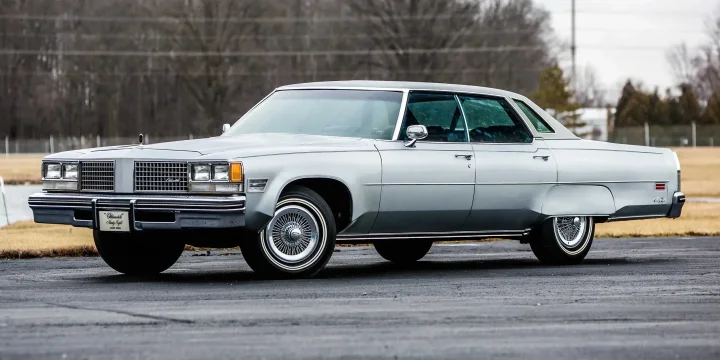 1975 Oldsmobile 98 Ninety-Eight Luxury Sedan