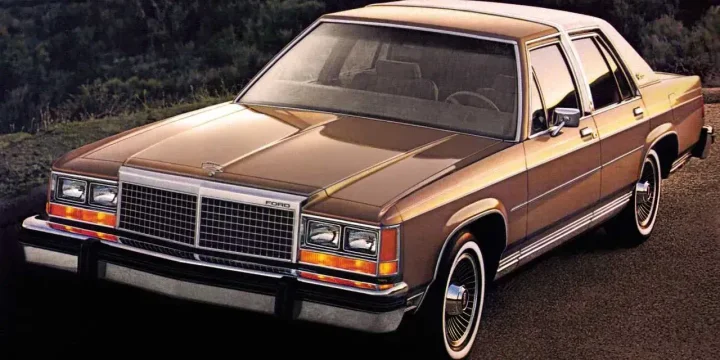 1981 Ford LTD 4-door 4.2 V8 Automatic, 4-speed