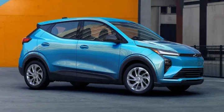 2027 Chevrolet Bolt EUV Bolt 65 kWh