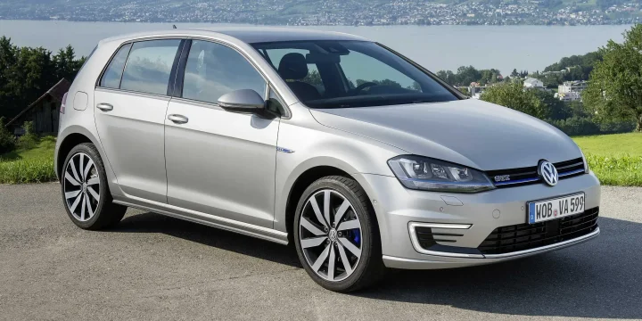2015 Volkswagen Golf GTE
