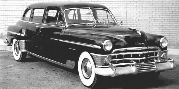 1949 Chrysler Imperial Crown Sedan 5.3 Prestomatic, 4-speed
