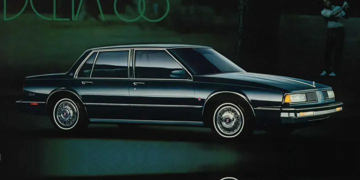 1987 Oldsmobile Delta 88 Royale Sedan