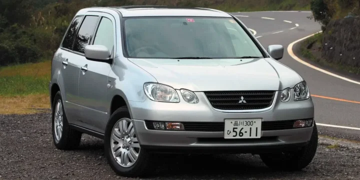 2001 Mitsubishi Airtrek generation CU0W