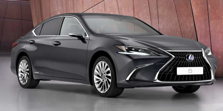 2021 Lexus ES 300h E-