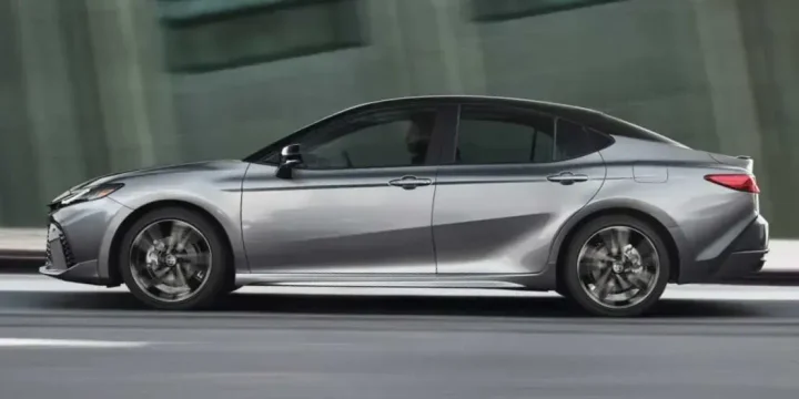 2025 Toyota Camry Hybrid AWD e-