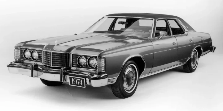 1974 Ford LTD 4-door Pillared Hardtop 5.8 V8 SelectShift, 3-speed