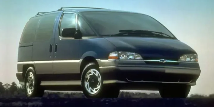 1994 Chevrolet Lumina APV 3.8 V6 Hydra-Matic, 4-speed