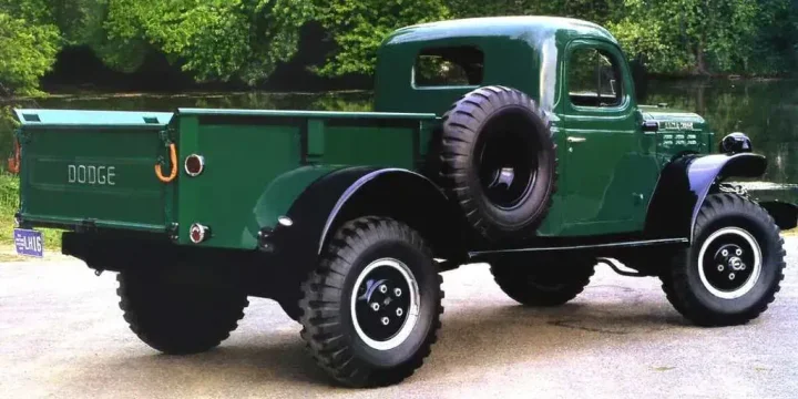 1945 Dodge Power Wagon 3.8 4x4 Manual, 4-speed