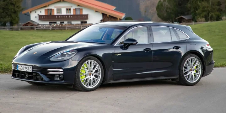 2021 Porsche Panamera Turbo S E-Hybrid Sport Turismo