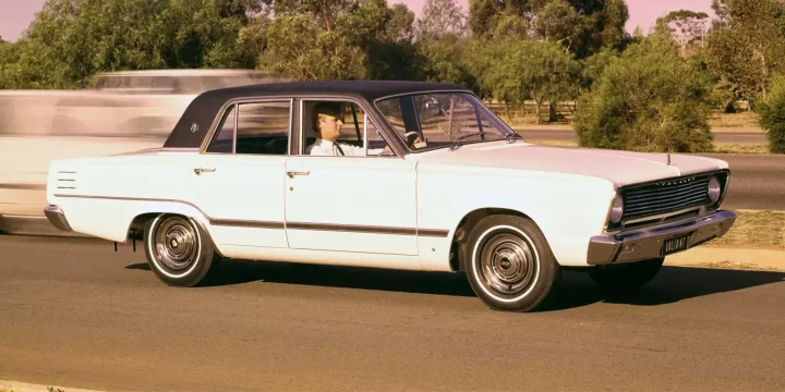 1966 Chrysler Valiant 4.5 V8 TorqueFlite, 3-speed