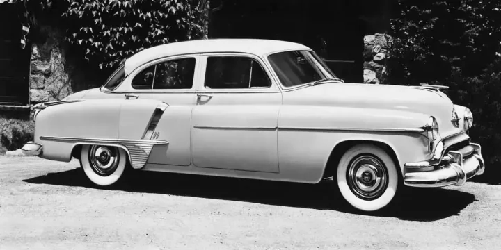 1951 Oldsmobile Super 88 DeLuxe 4-door Sedan