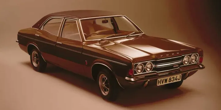 1971 Ford Cortina 2000 4-door