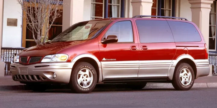 2001 Pontiac Montana LWB