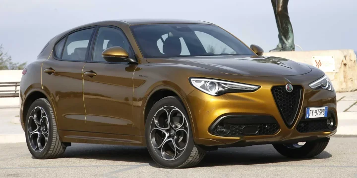 2020 Alfa Romeo Stelvio 2.0 Turbo 16V Q4 Automatic, 8-speed