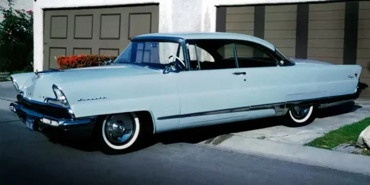 1956 Lincoln Capri Coupé